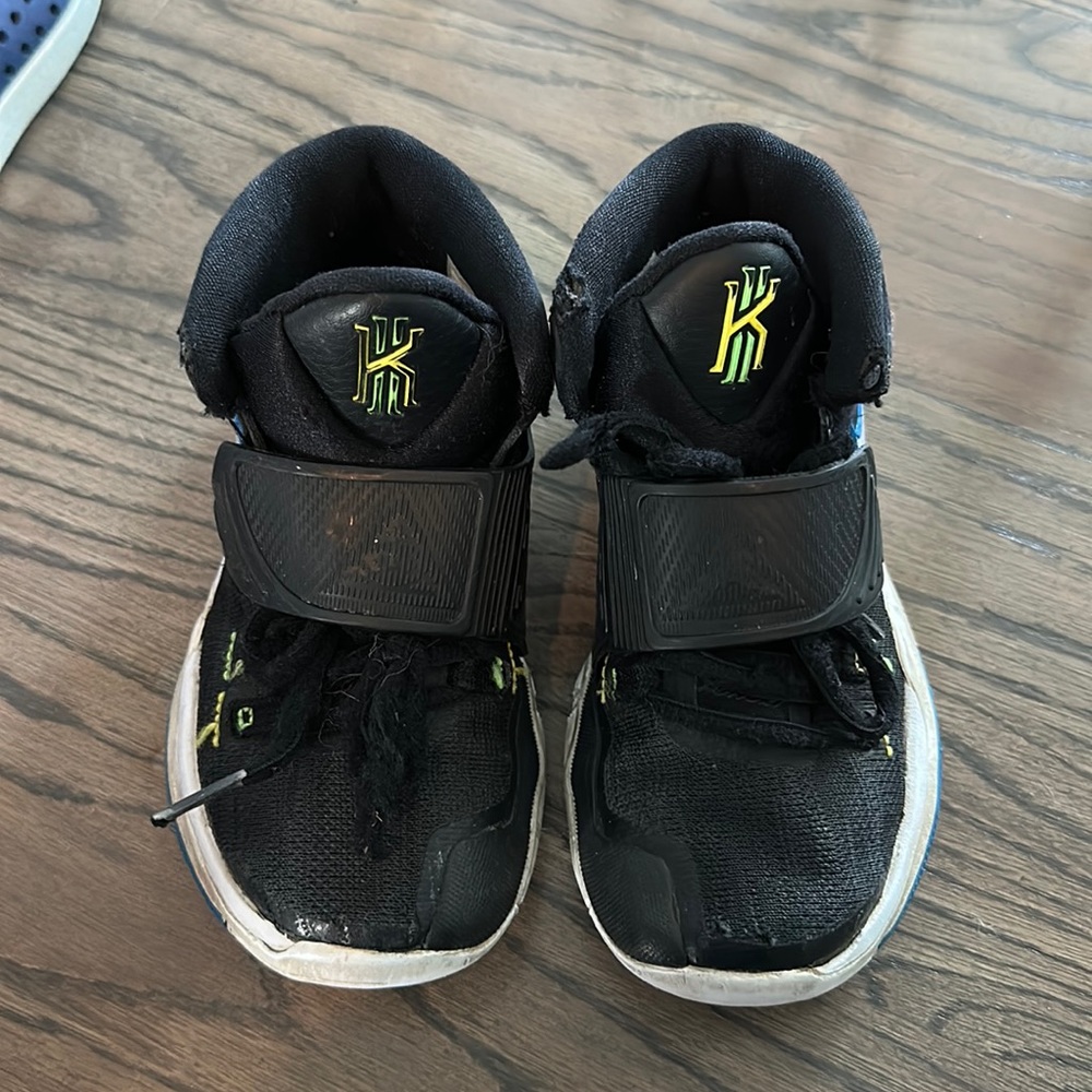 Nike Kyrie 6 (PS), size 12c kids